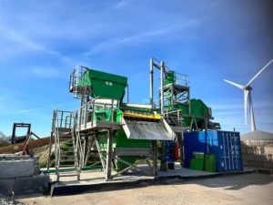 Natwasser-installatie van S&G voor het reinigen van verontreinigde grond en baggerspecie